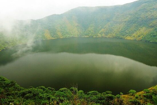 1-Day Hiking Mount Bisoke to Crater Lake in Volcanoes National Park